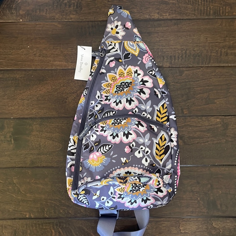 ❤️NEW!!!❤️ Vera Bradley Sling Backpack.